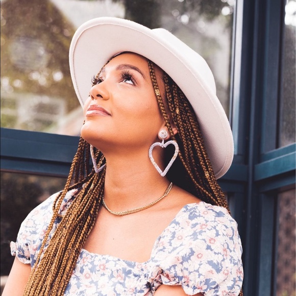 H&M Silver & White Pearl Heart Shaped Drop Dangle Large Medium Pretty Earrings - Picture 14 of 16